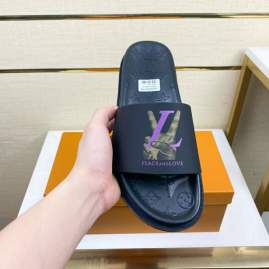 Picture of Louis Vuitton Slippers _SKULVsz38-44hnh02021527
